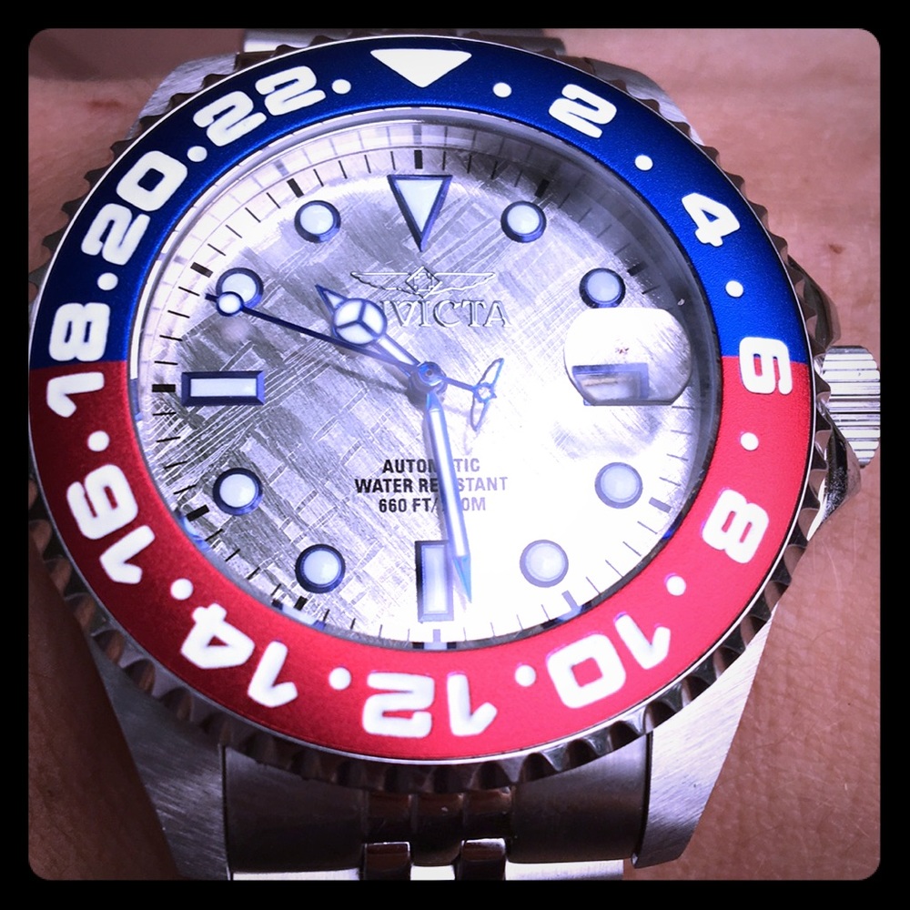 SOLD. RARE!!New Pepsi Meteorite Invicta Pro Diver